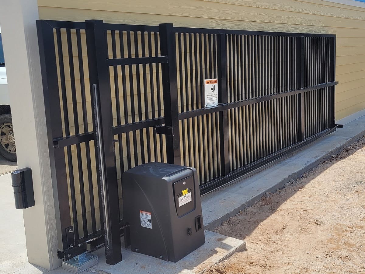 Security and Efficiency: The Advantages of Slide Gates for Business Entrances